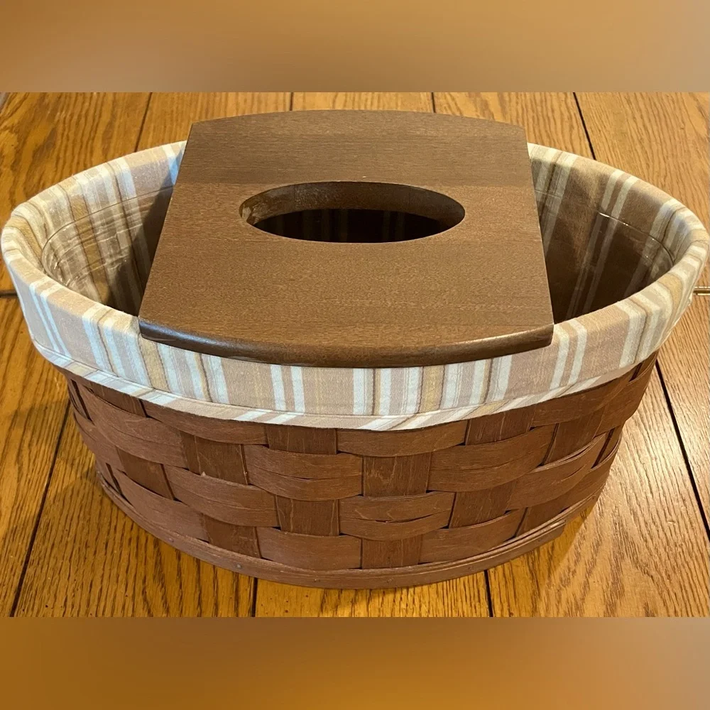 EUC Longaberger Basket Medium Metropolitan Football Oval Shaped Tissue Caddy